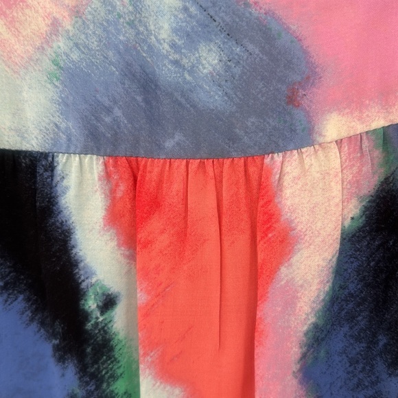 Designer summer top - Picture 4 of 4